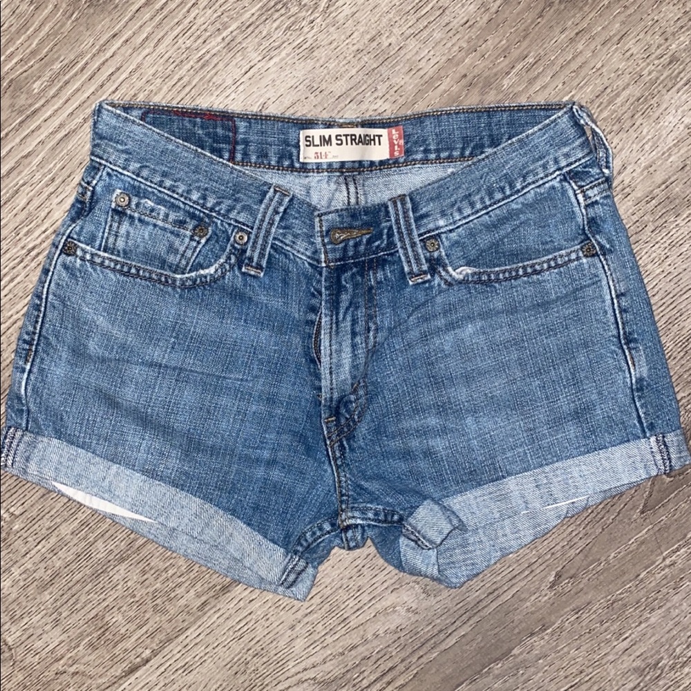Women’s Levi jean shorts